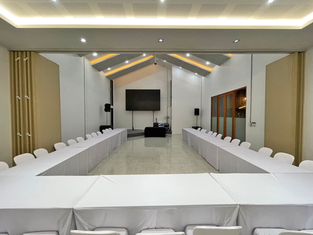 รูปแบบห้องประชุม ตัวยู